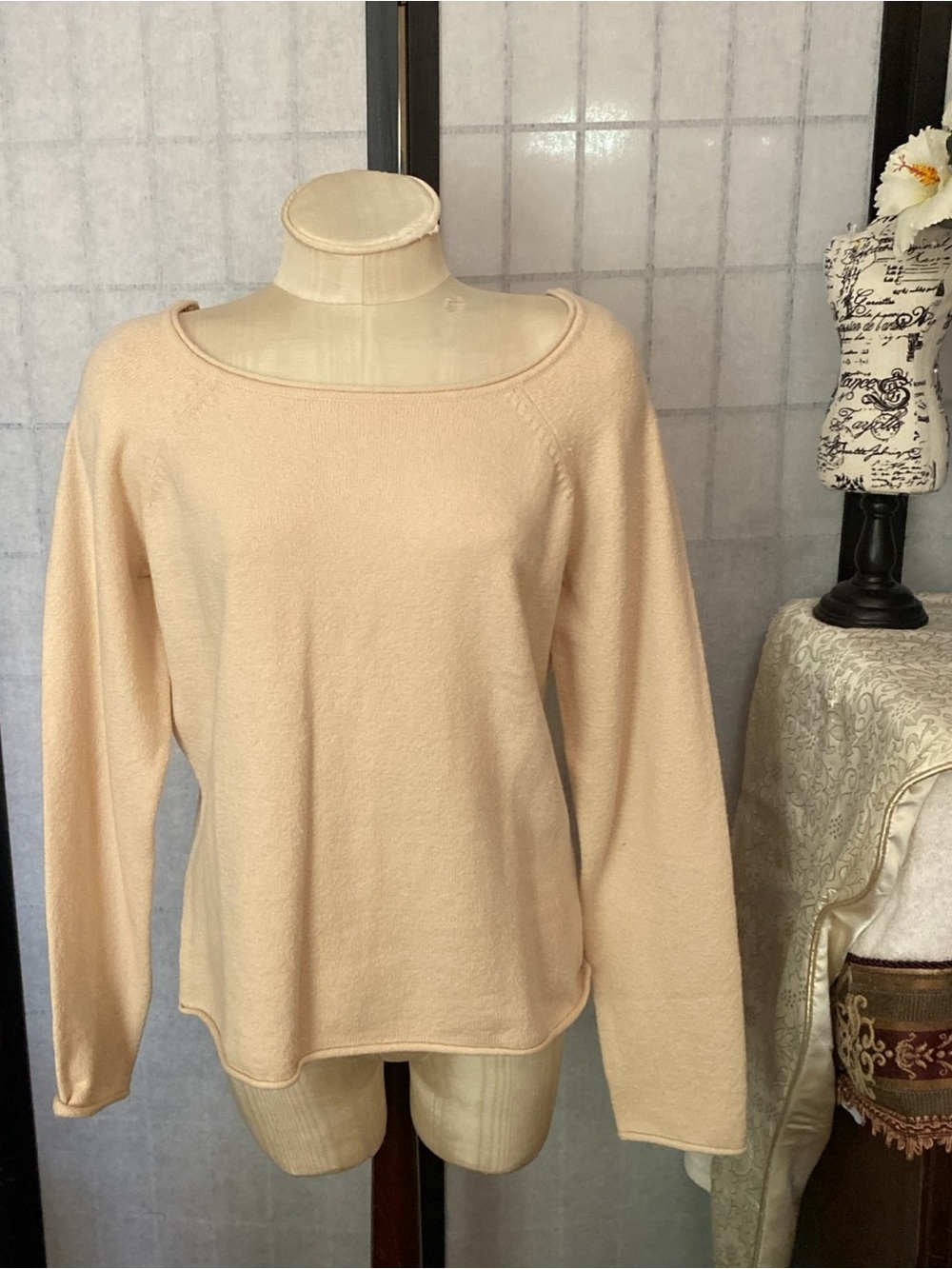 Gap NWT ‘05 Women XL Beige Stretch French Terry Roll Hem Wide Scoopneck Sweater